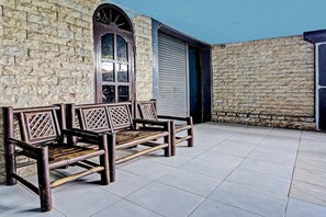 Lobby - Hotel O Lestari Syariah (Sidoarjo)