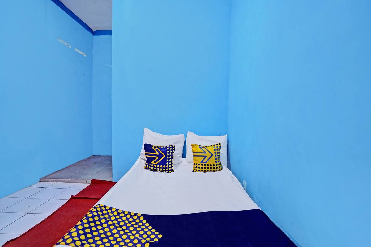 Double Room | Free WiFi, bed sheets