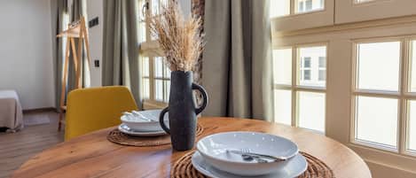 City appartement | Woonruimte | Flatscreentelevisie