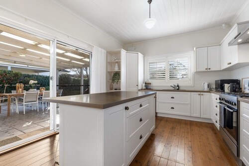 Sampson Cottage | Historic Charm