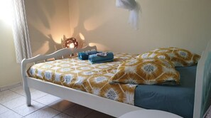 2 bedrooms, iron/ironing board, free WiFi
