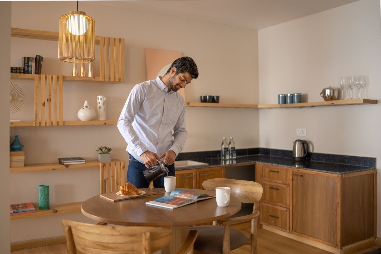 Free daily full breakfast 