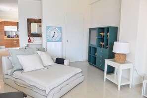 3 habitaciones, tabla de planchar con plancha, wifi y ropa de cama 