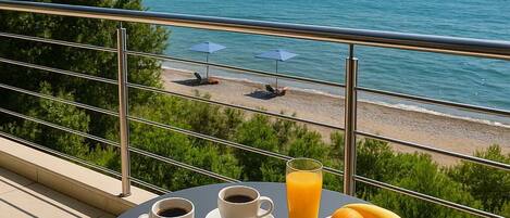 تناول الطعام بالخارج