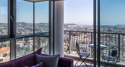 Dreamy 2BDR, Unparalleled Views Of The Old City