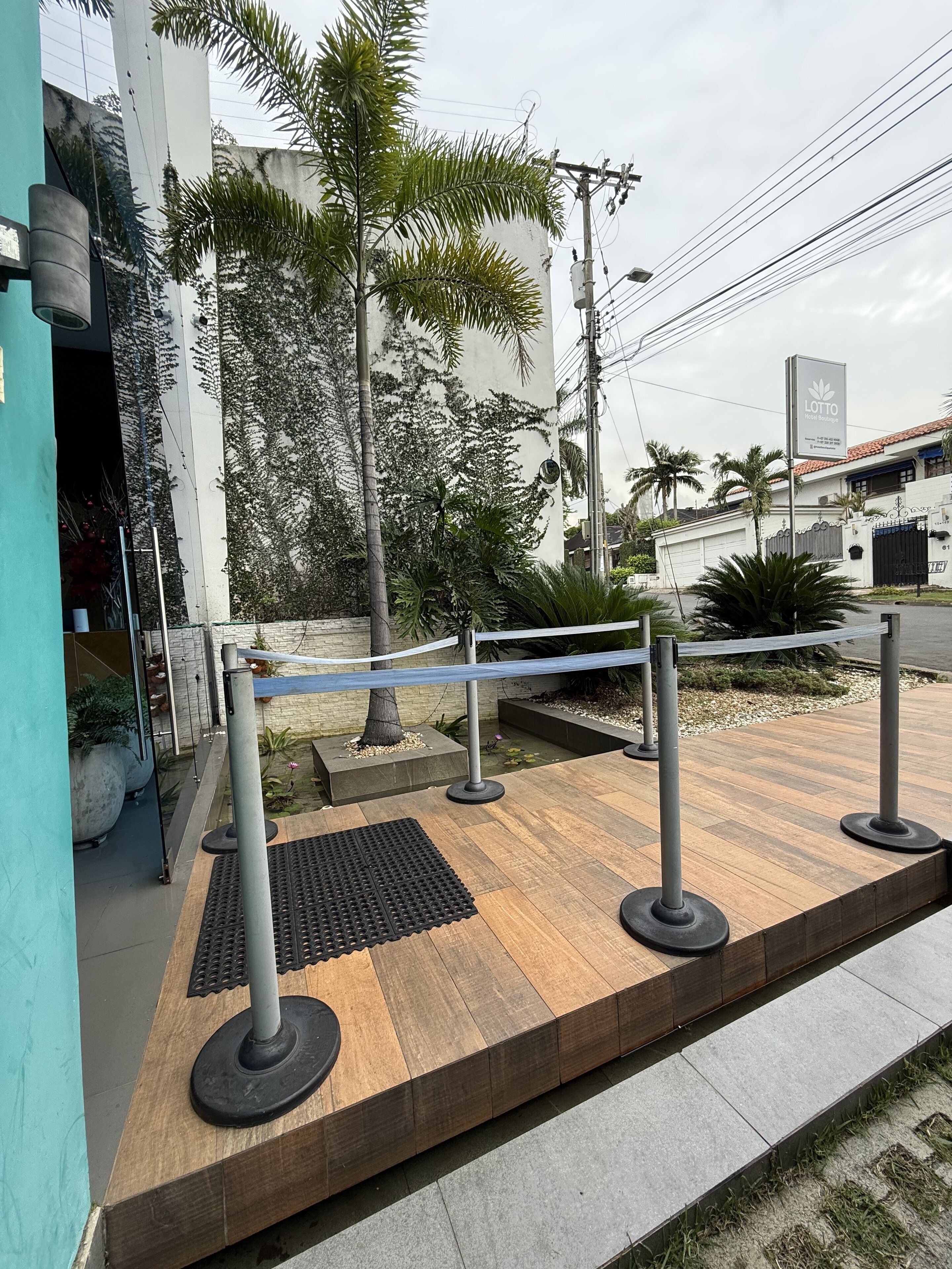 Entrada de la propiedad