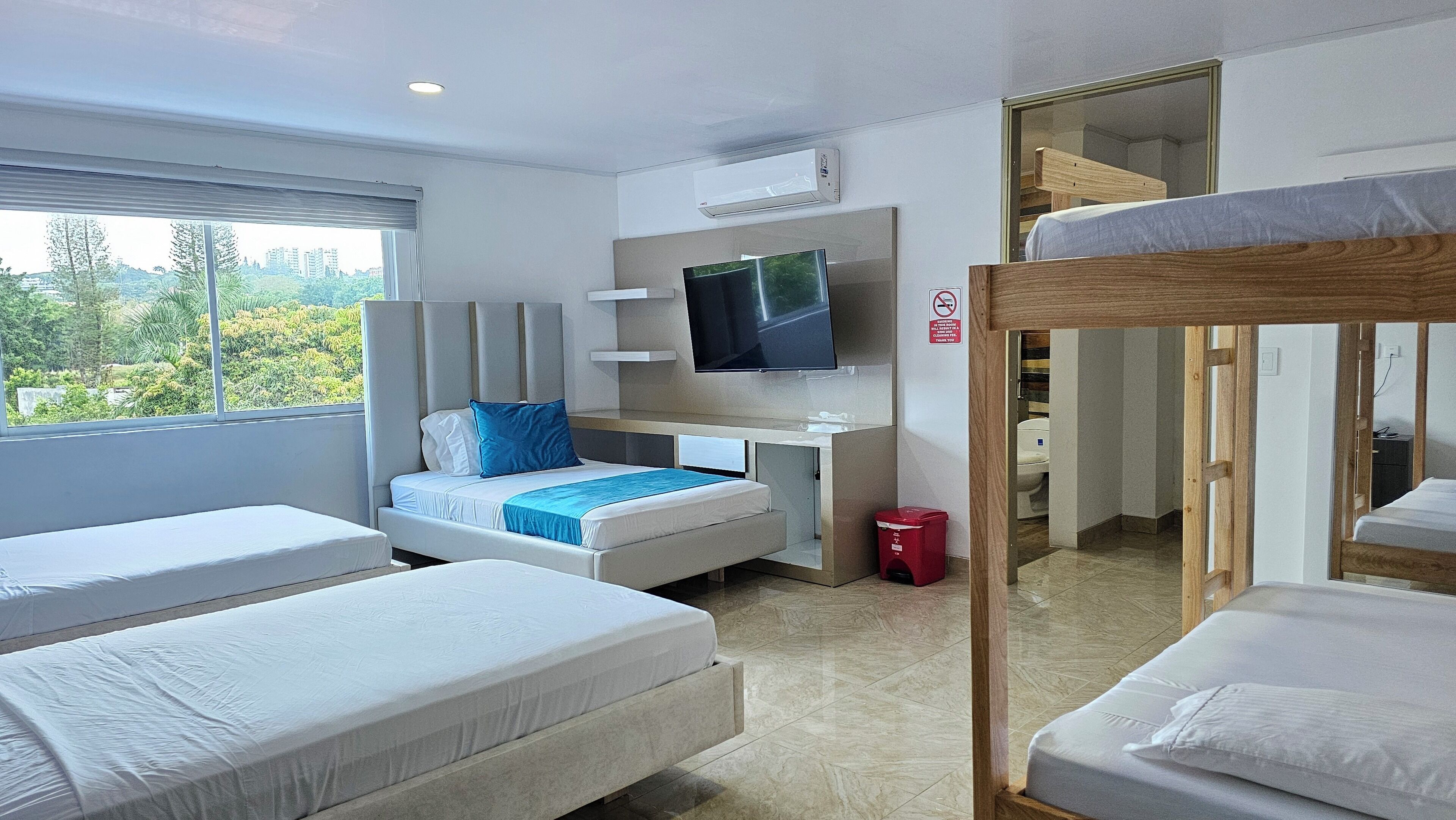 1 bedroom, premium bedding, minibar, in-room safe