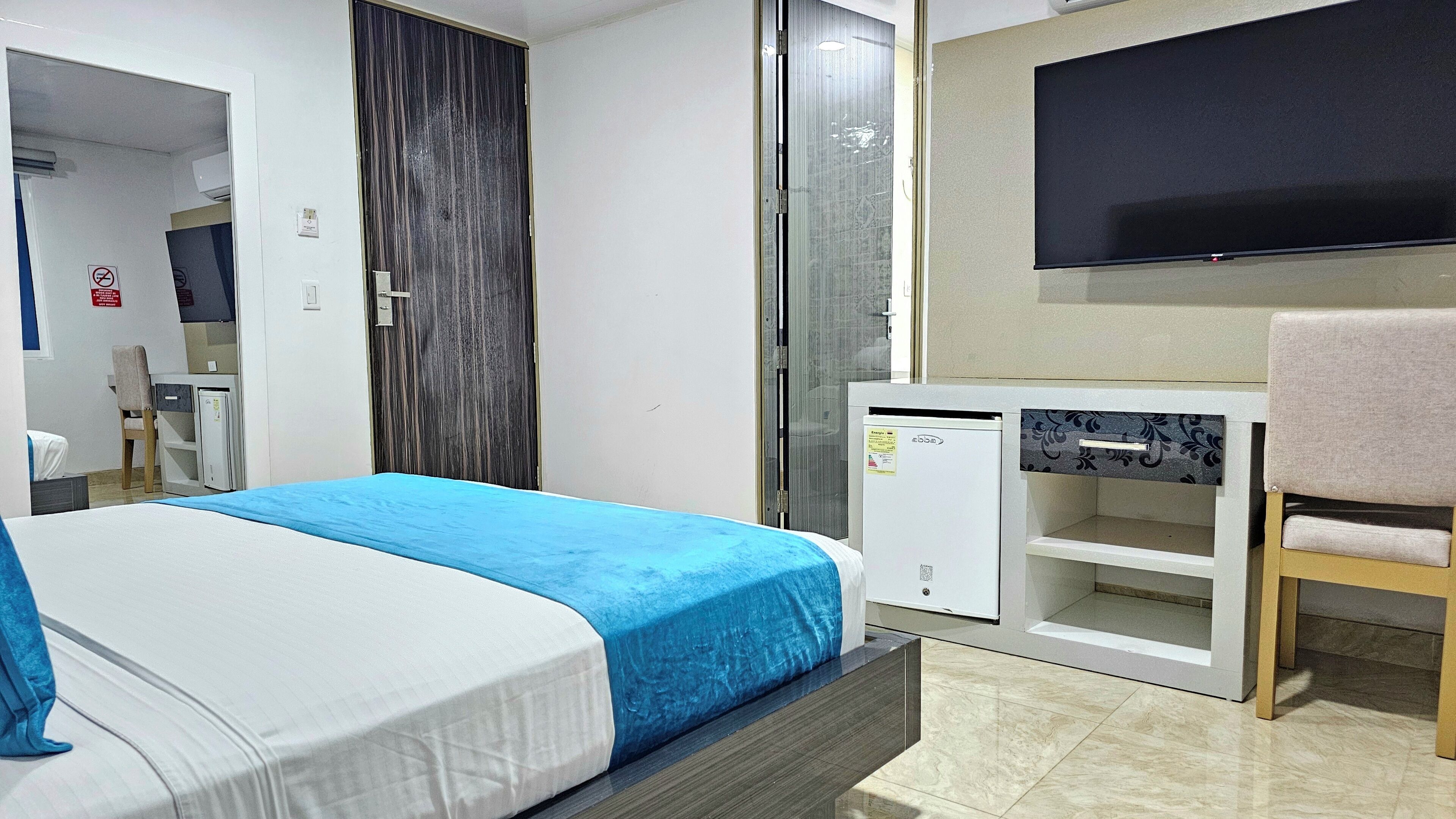 1 bedroom, premium bedding, minibar, in-room safe