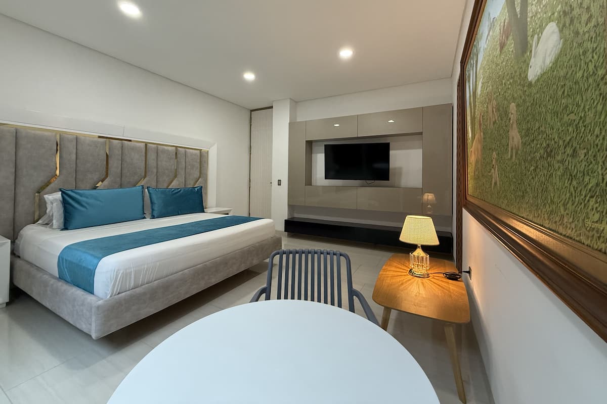 Elite-Suite | 1 Schlafzimmer, hochwertige Bettwaren, Minibar, Zimmersafe