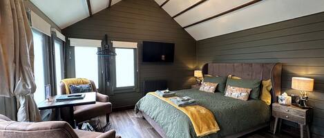 1 bedroom, desk, iron/ironing board, free WiFi