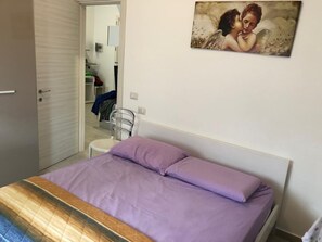 2 bedrooms, iron/ironing board, WiFi, bed sheets - Apartment 350 mt. from the beach of Gatteo Mare (Gatteo a Mare)