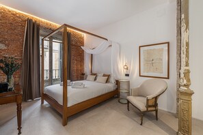 1 slaapkamer, een strijkplank/strijkijzer, gratis wifi, beddengoed