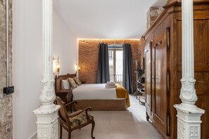 1 slaapkamer, een strijkplank/strijkijzer, gratis wifi, beddengoed