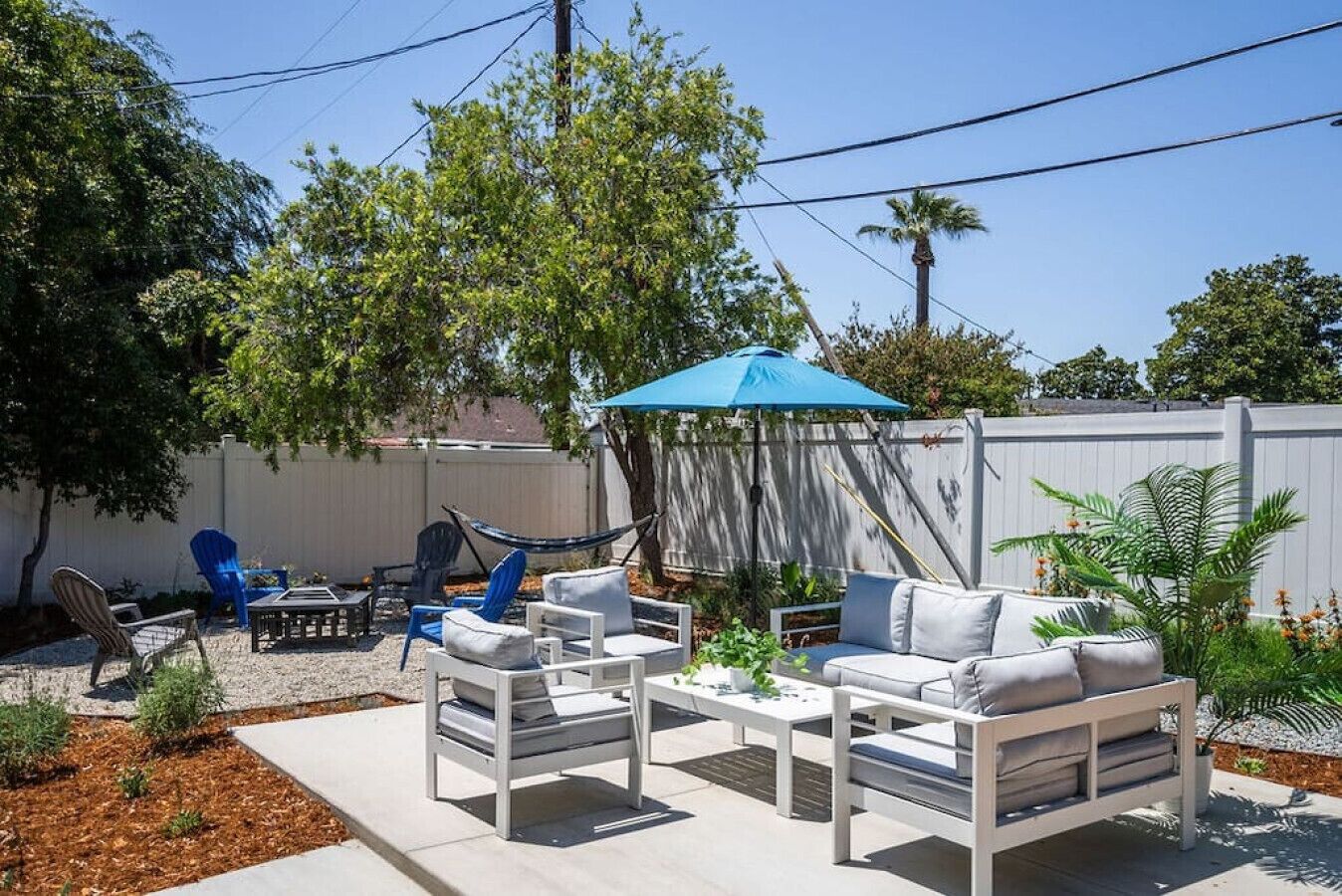 Main + ADU Home 8 mins to Disney | Playground