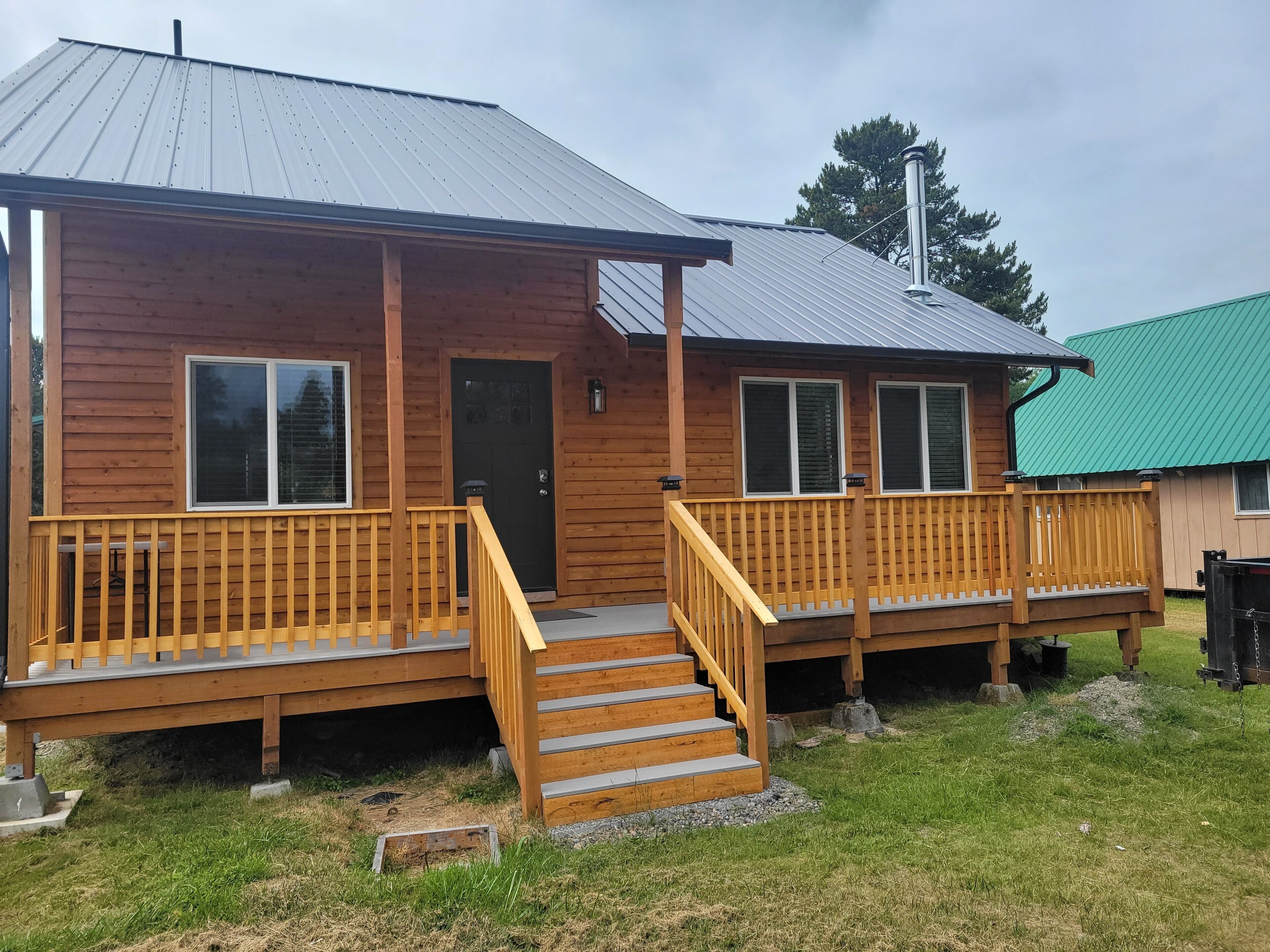 Brand new cabin style home, Close to the beach, Fishing clam digging