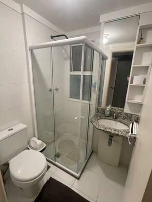 Shower, rainfall showerhead, towels, soap