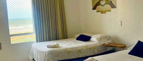 3 habitaciones, decoración personalizada y escritorio