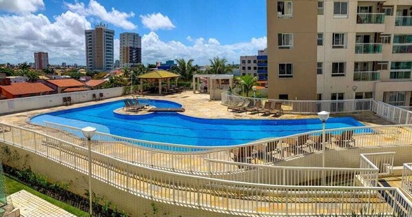 Piscina externa