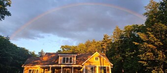 Waterfront private quiet family home, 15 min from Lake Winnipesaukee