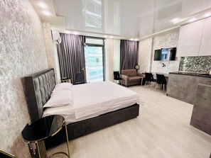 مكواة/لوح كي وواي فاي وملاءات أسرّة