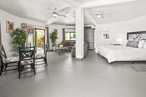 3 bedrooms, in-room safe, desk, iron/ironing board - Poseidons Cove Private  Home  Pool Hot tub, outdoor kitchen and bar, Los Cabo (La Playa)