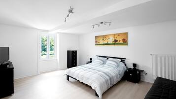 4 quartos, ferros/tábuas de passar roupa, Wi-Fi de cortesia