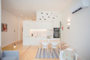 Apartment | Private kitchen | Electric kettle - Liiiving in Porto - Haven Pool Apartment (Porto)
