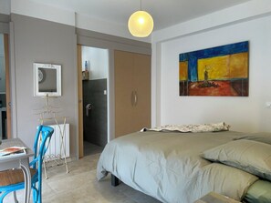 3 bedrooms, WiFi, bed sheets