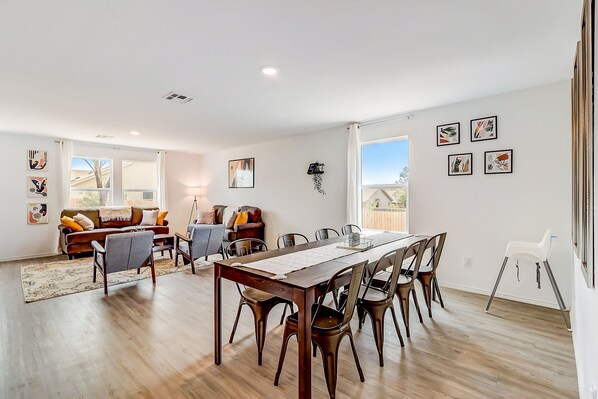 Interior - Lackland BMT Graduation stay with streaming & backyard (San Antonio)