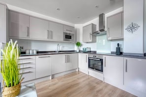Fridge, microwave, oven, dishwasher - The Post House Two by Fortuna Property, The Post House Two Apartment (Gloucester District)
