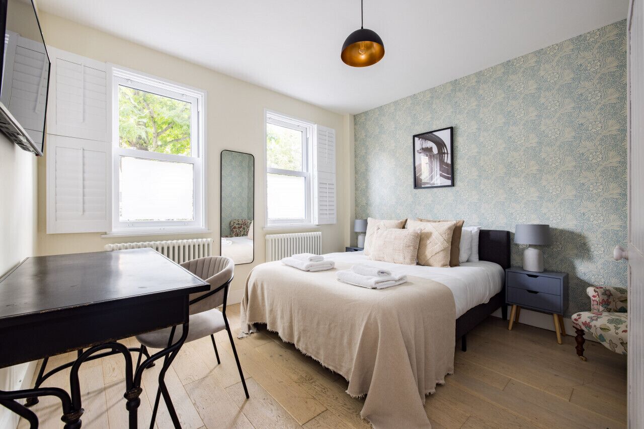 2 bedrooms, iron/ironing board, free WiFi, bed sheets