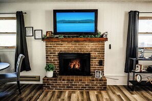 Interior - One-Level 2BD/2BA PET-FRIENDLY Cabin in the Center of Maggie Valley! (Maggie Valley)