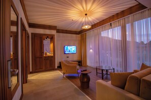 Business Suite | Living area | Flat-screen TV - Hayal Vadisi Suit Hotel (Akçaabat)