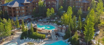 Greywolf Lodge | Private Hot Tub | Wood Fireplace