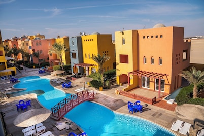 Aldora Residence suites