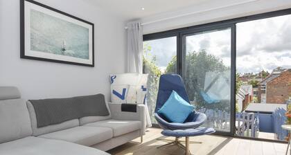 Granville Coast in Cowes