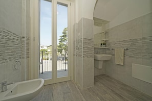 Room - Villa Caterina 5 by Wonderful Italy (Desenzano del Garda)