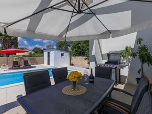 Outdoor dining - Vacation home Noce by Interhome (Pula/Krnica)