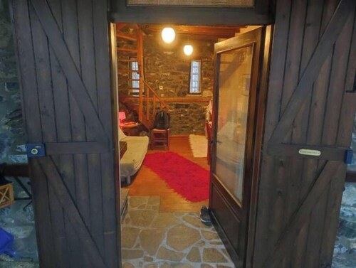 Cozy Mountain Villa in P. Agios Athanasios