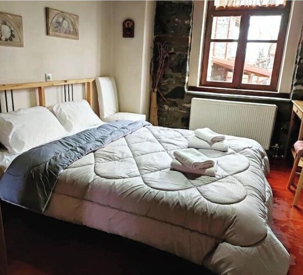 2 bedrooms