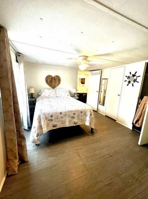 2 bedrooms, free WiFi, bed sheets
