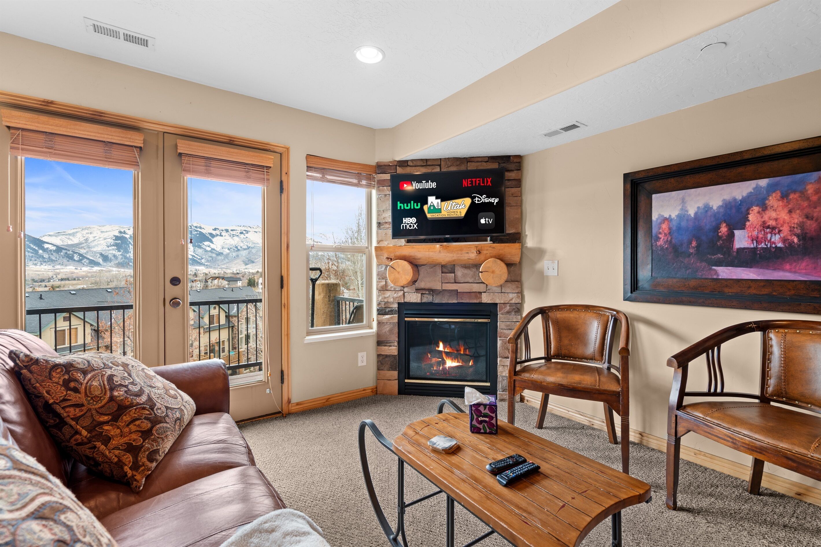 智能电视、壁炉、桌上足球、乒乓球