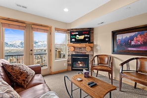 Smart TV, fireplace, table football, ping pong - Summit Haven MH1202 |By Powder Mtn| Resort Hot Tub (Eden)