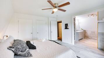 5 Schlafzimmer, Bügeleisen/Bügelbrett, Reisekinderbett