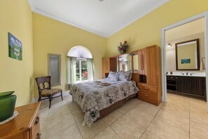 4 bedrooms