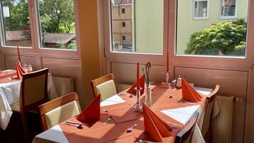 Dagelijks ontbijtbuffet inbegrepen