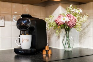 Kaffee und/oder Kaffeemaschine