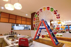 15 restaurants, breakfast, lunch, dinner served; Italian cuisine - Family Selection At Grand Palladium Kantenah Resort & Spa - All Inclusive (Kantenah)