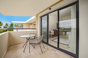 Family Selection Junior Suite Garden View (Up to 2 kids FREE under 17years) | Garden view