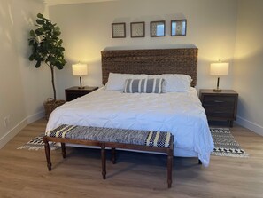 2 bedrooms, iron/ironing board, WiFi, bed sheets - Singer Island updated 2 bedroom condo! (Riviera Beach)
